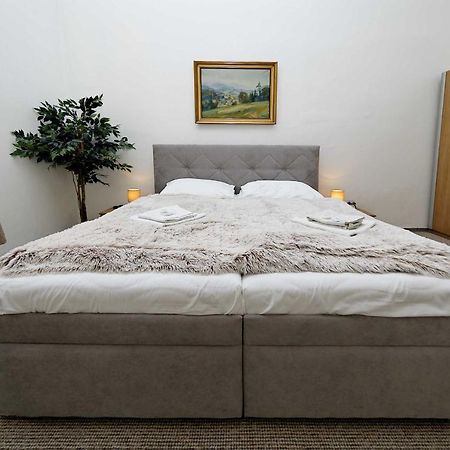Apartments U Cisare Prága Kültér fotó